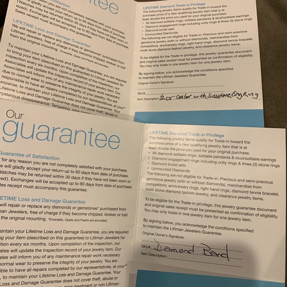 Beautiful Engagement Ring & Wedding Band - Picture 6 of 8